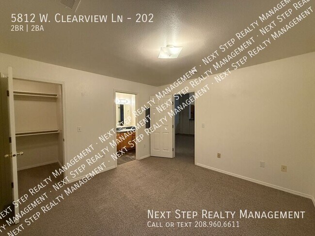 Foto del edificio - 5812 W Clearview Ln
