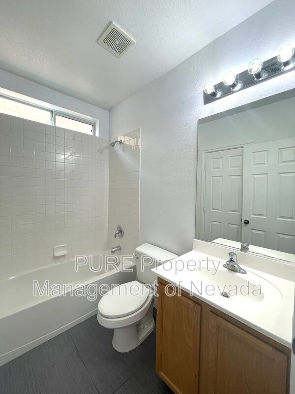 Foto del edificio - 7556 Alexander Hill St