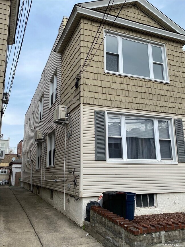 Building Photo - 60-89-89 60th Rd