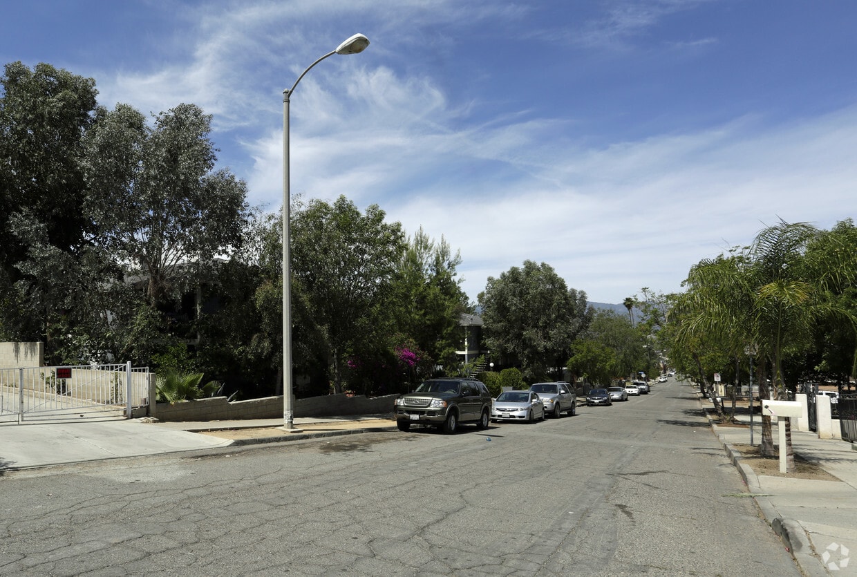 Building Photo - Peck Street Manor Apartments