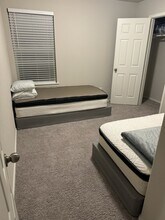 Building Photo - 4310 Stuebner Hl Dr