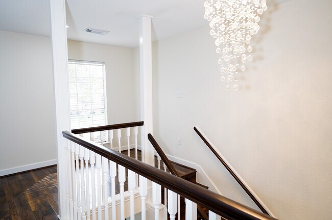 Foto del edificio - 11822 Hillbrook Dr