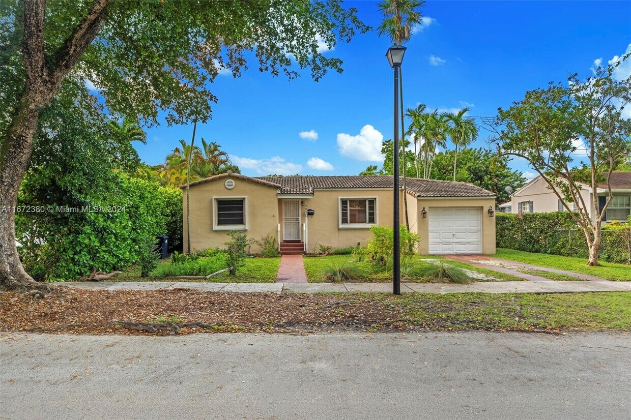 Primary Photo - 5910 SW 13th Terrace