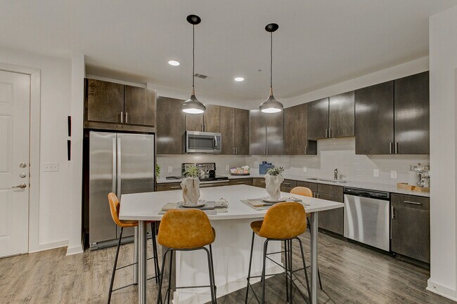 Apartamentos Eastbank at Waterside — foto de la comunidad - Eastbank at Waterside