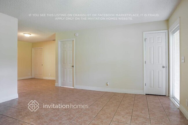 Foto del edificio - 13355 43rd Rd N