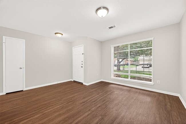 Building Photo - 28811 Stapleford St