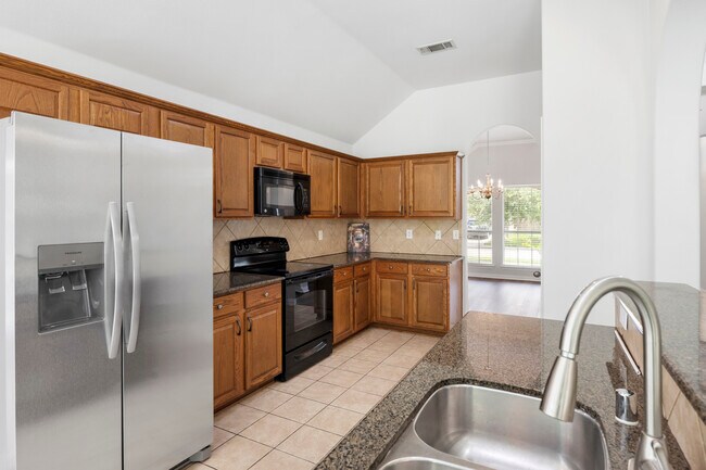 Cocina - 135 Springtree St