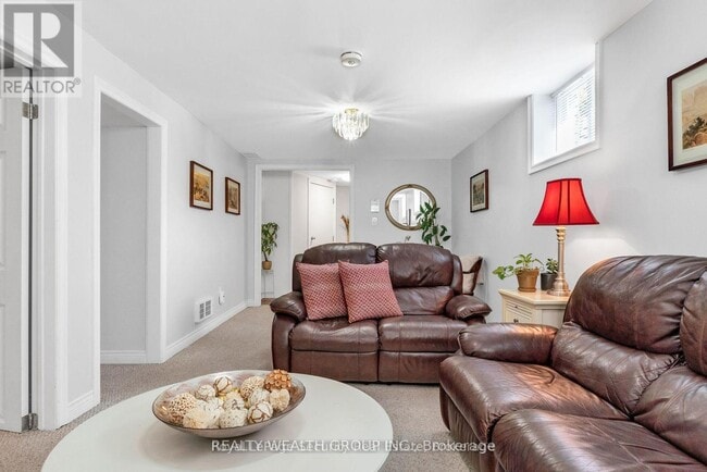 Building Photo - 771 Eversley Dr