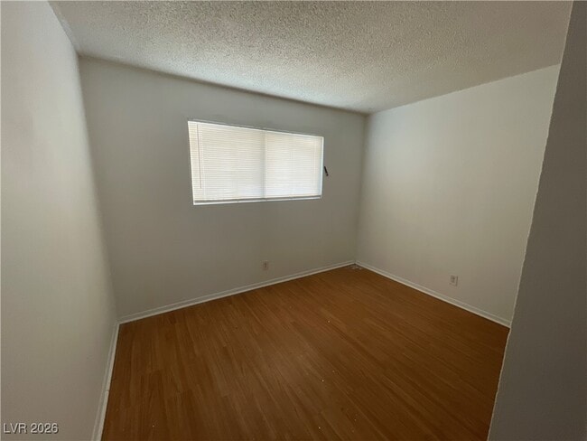 Foto del edificio - 705 Morgan Ave