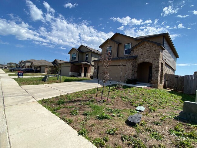 Foto del edificio - Beautiful home in Stoney Creek!