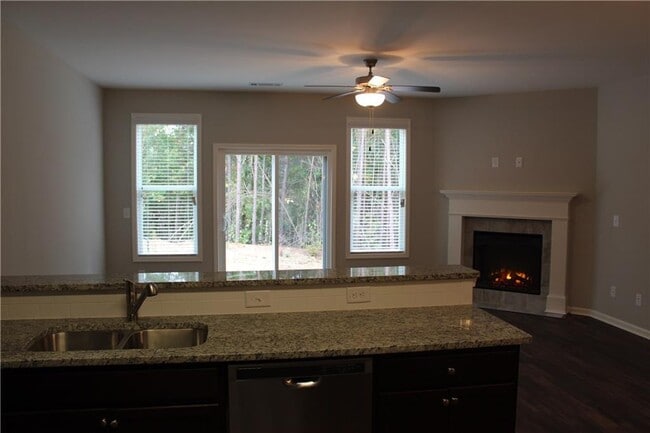 Foto del edificio - 4741 Beacon Ridge Ln