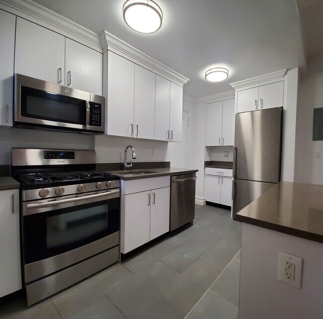 Foto del edificio - 25 W 68th St