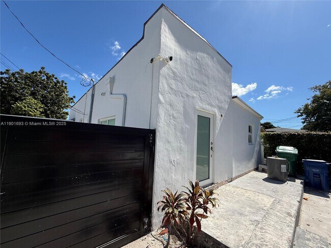 Foto del edificio - 2313 SW 60th Ct