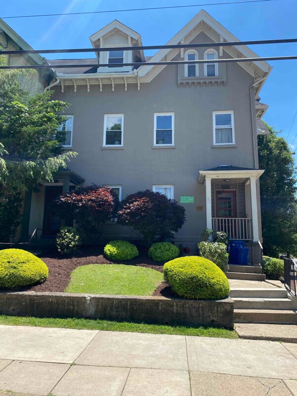 Foto del edificio - 6202 Walnut St