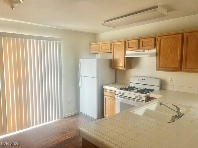 Foto del edificio - 5304 Harmony St