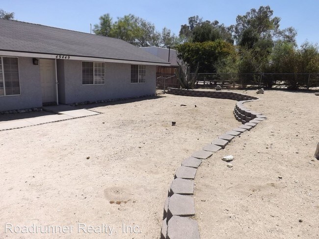 Building Photo - 3 br, 2 bath House - 49449 Mojave Dr.