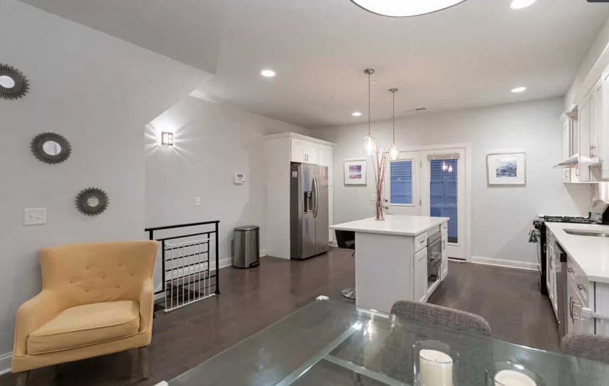 Modern New Luxury Apartment Fishtown - Modern New Luxury Apartment Fishtown