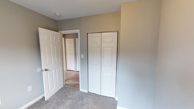 Foto del edificio - 4643 Hillside Rd SE