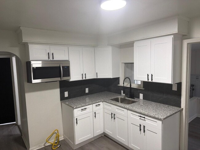 Foto del edificio - 20768 Gentner St