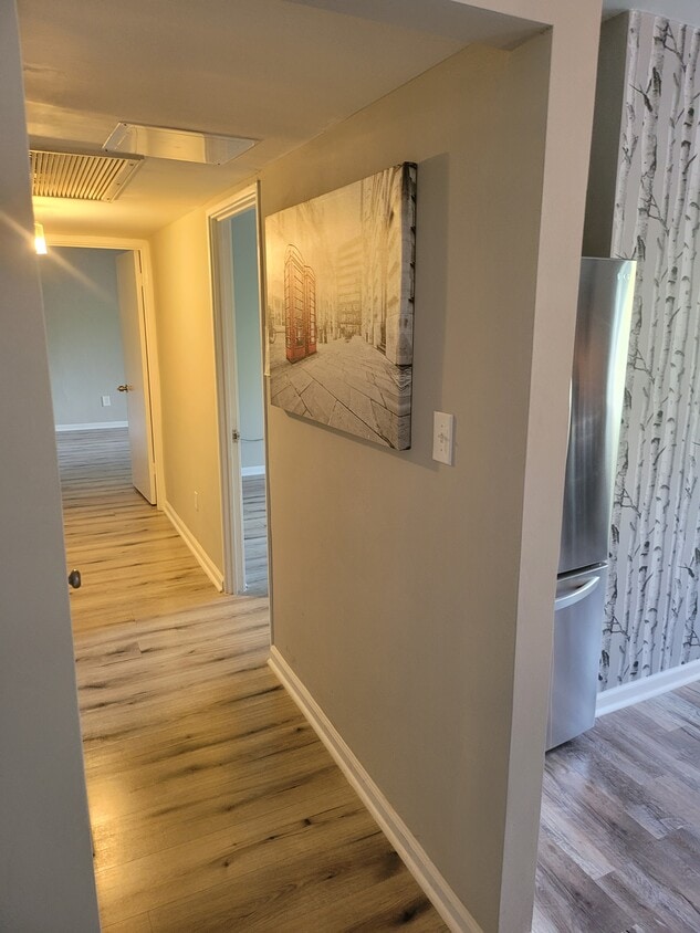 Hallway - 91 Rumson Rd NE