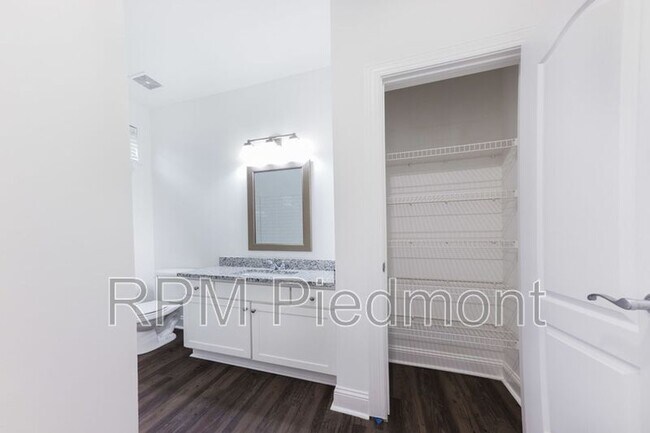 Foto del edificio - 840 United Avenue SE