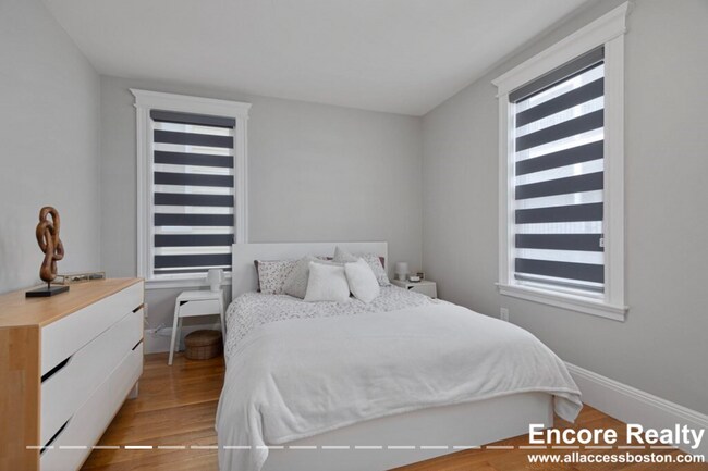 Foto del edificio - 468 E 6th St