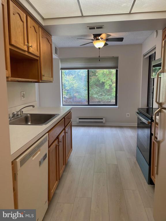 Foto del edificio - 15311 Beaverbrook Ct