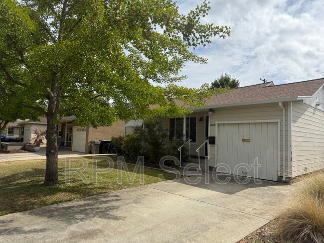 Building Photo - 1137 Janey Way
