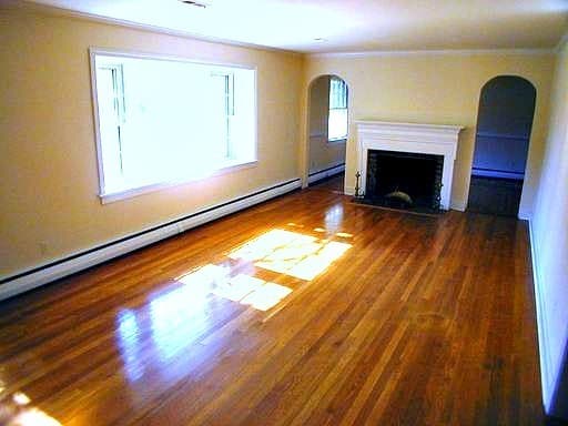 Foto del edificio - -- AVAILABLE APRIL 15TH -- 4 BR / 3 BA Raised Ranch, Brick home in Pinedale Farms (West End!), Av...