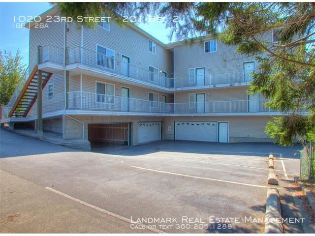 Primary Photo - 1020 23rd St
