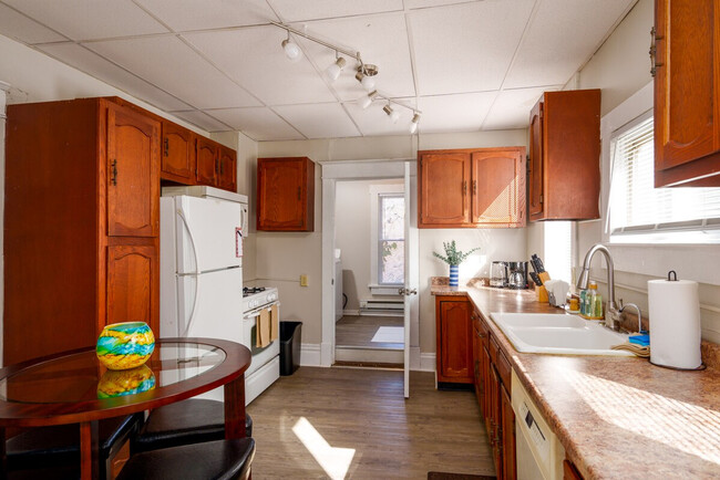 Building Photo - 421 Pennsylvania Ave