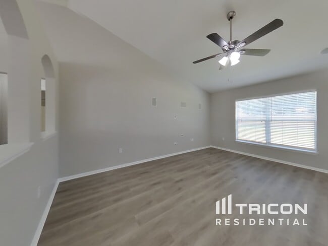 Foto del edificio - 20825 Marlin St