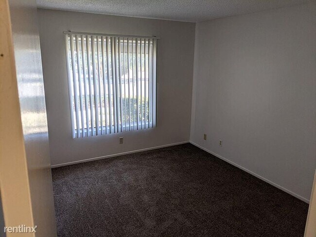 Building Photo - 2 br, 1 bath House - 325 Marian Way