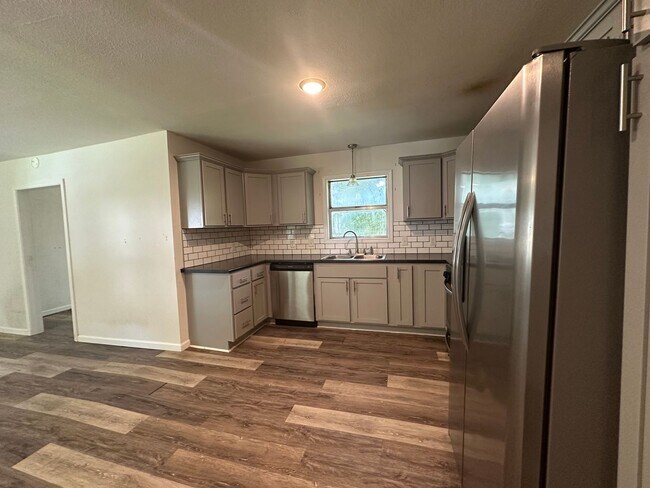 Foto del edificio - Welcome to your dream home in the heart of...