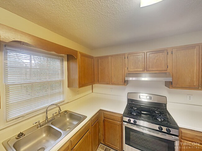 Building Photo - 4348 Turnberry Court Douglasville GA