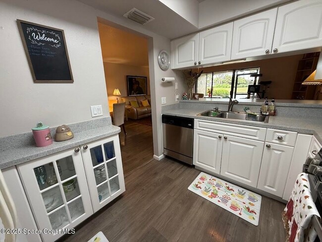 Foto del edificio - 340 Lofts Dr