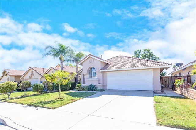 Foto principal - 27429 Prominence Rd