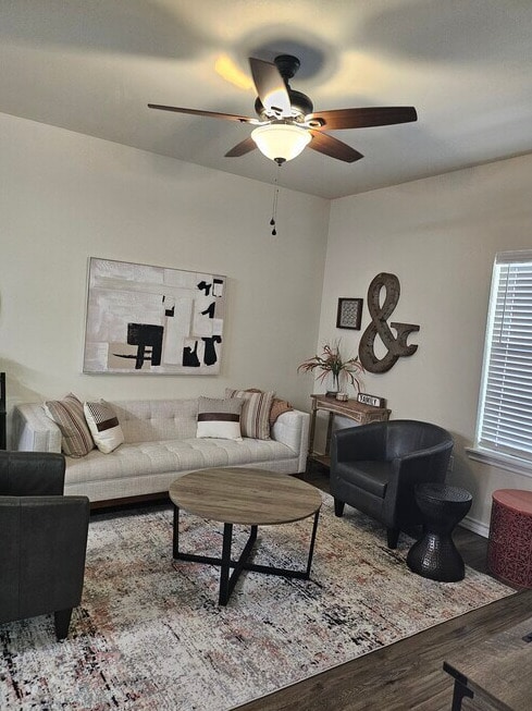 Building Photo - Lakeridge Villas