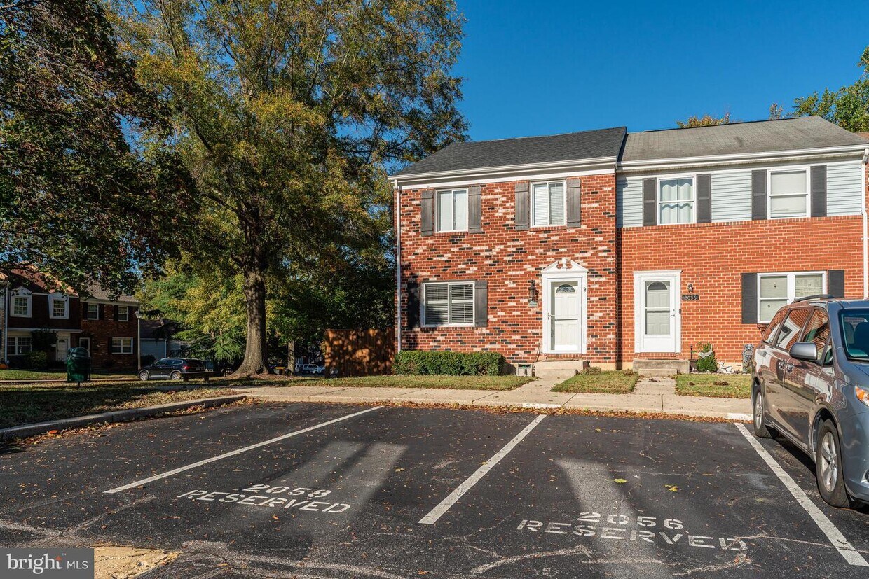 2058 Forest Hill Ln, Crofton, MD 21114 Townhome Rentals in Crofton MD