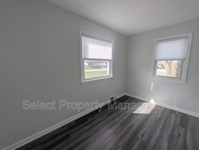 Foto del edificio - 1523 Curdes Ave