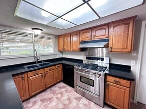 Building Photo - 21302 Park Rock Ln
