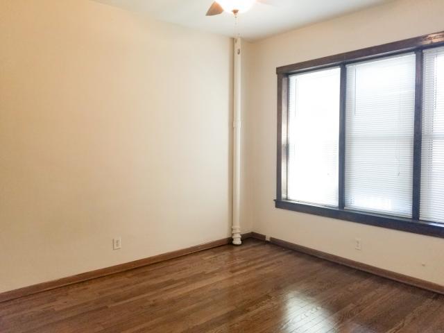 Building Photo - 2 bedroom in Chicago IL 60608