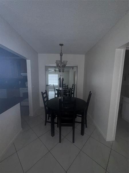 Foto del edificio - 2220 NE 68th St