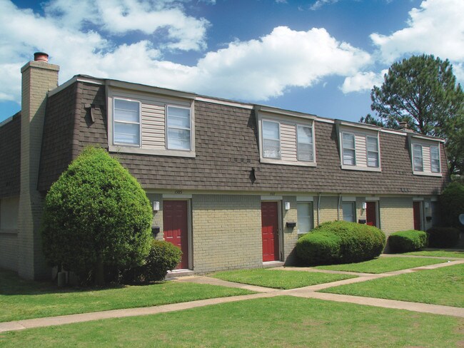 Shelby Pointe Townhomes Apartments Memphis, TN