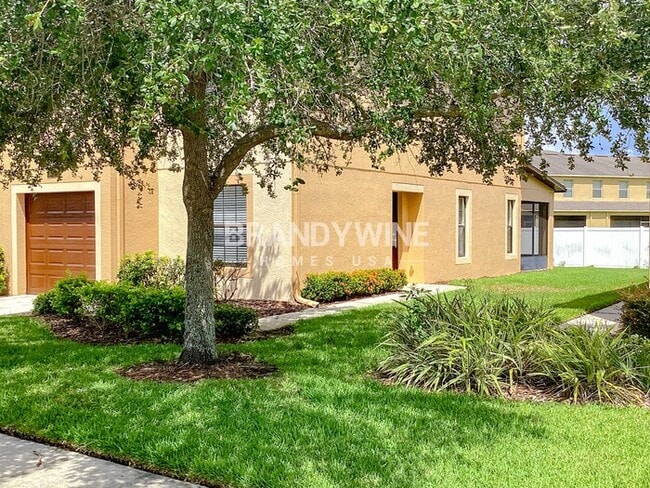Building Photo - 2627 Oleander Lakes Dr