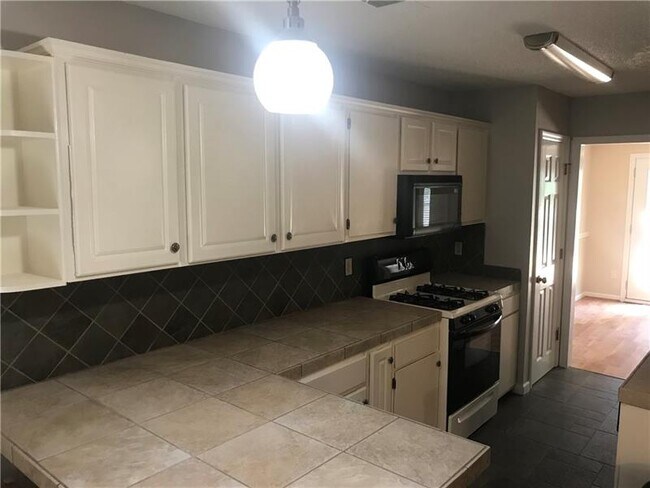 Foto del edificio - 1661 Grist Mill Dr