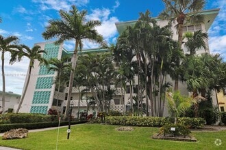 Building Photo - 180 Isle of Venice Dr
