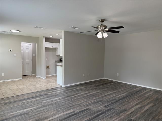 Foto del edificio - 12905 Kleberg Rd