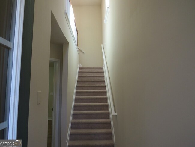Foto del edificio - 2240 Landing Ridge Dr