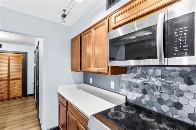 Foto del edificio - 3103 Wycliff Ave